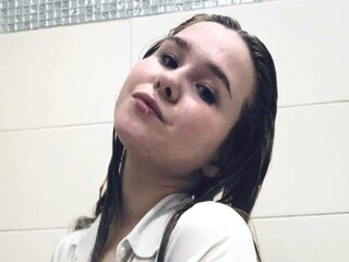 Xxx shows AugustAdelina