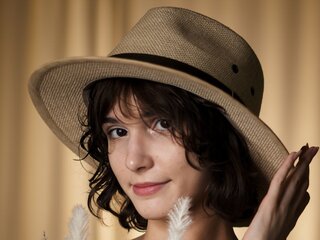 Show private TheaDaffin